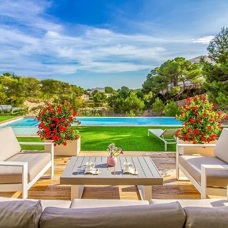 Gorgeous In Orihuela Costa With Kitchen Holiday home *