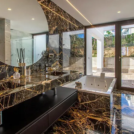 Gorgeous In Orihuela Costa With Kitchen *